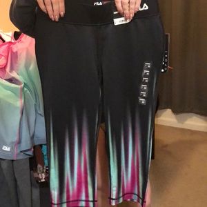 Cropped Fila workout pants